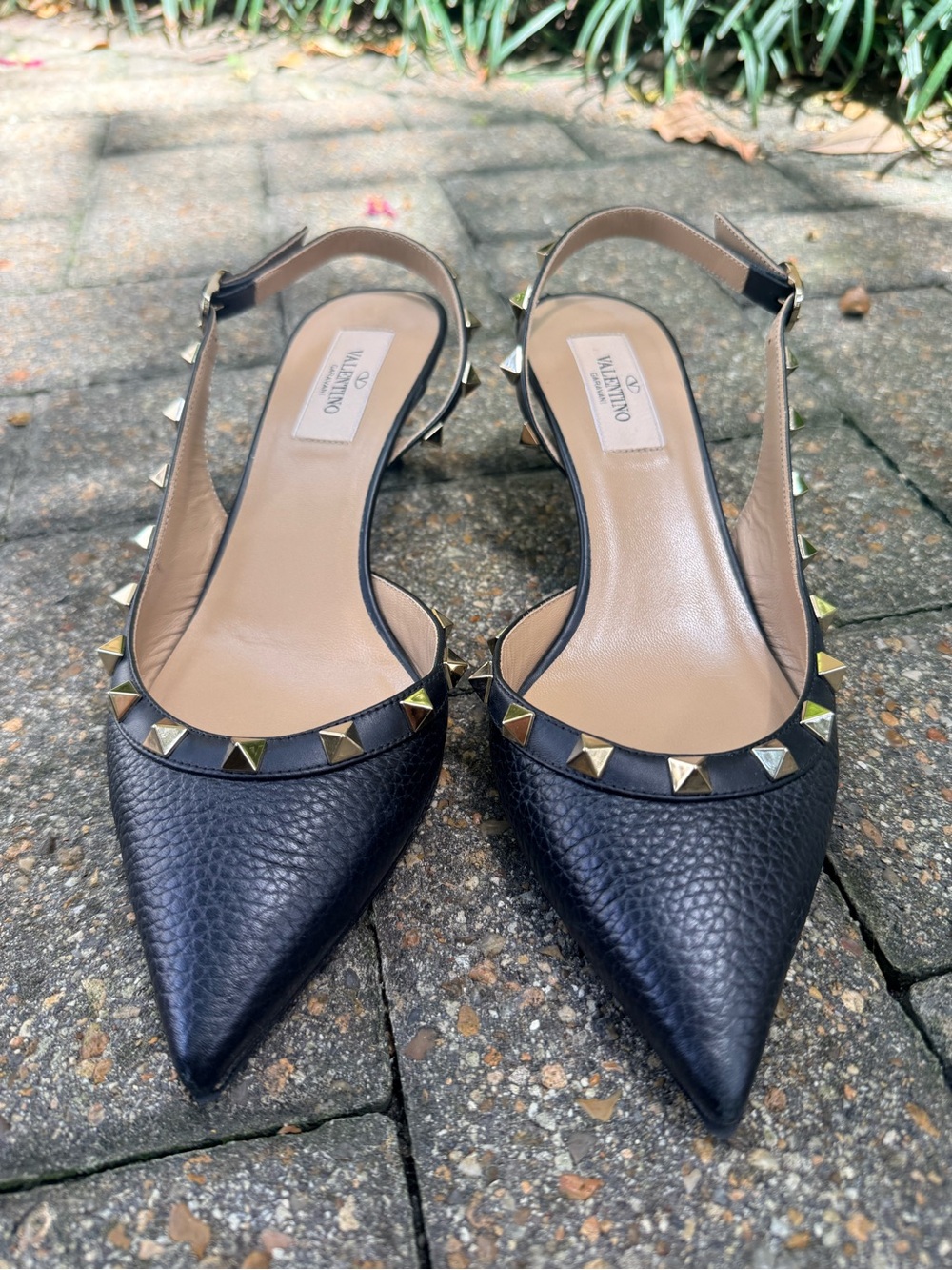 Valentino Black Leather Pointed Rockstud Slingback Flats / Kitten Heel